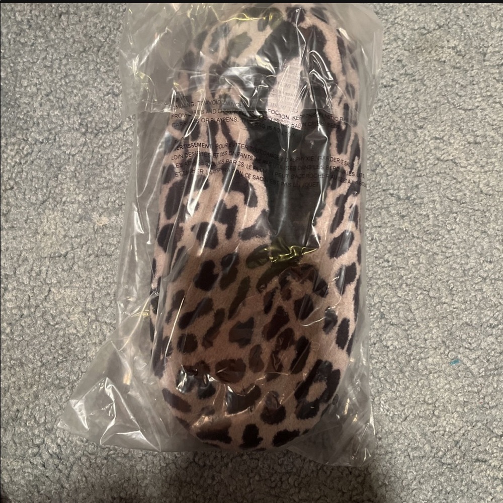 Isaac Mozrahi slippers